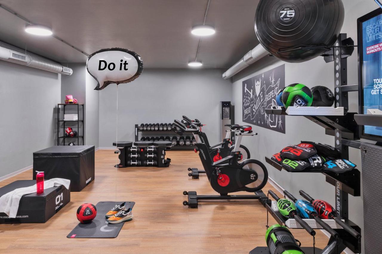 Moxy Hamburg City Εξωτερικό φωτογραφία